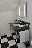 Suenos Guesthouse