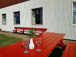 Hotel Bjarkalundur