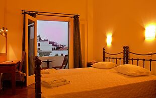 CHRIS HOTEL