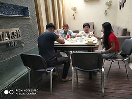 Hotel Taksh Inn