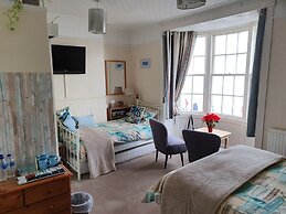 Lyndale Guest House