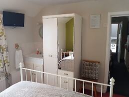 Lyndale Guest House