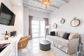 Minthi Boutique Apartments