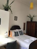 Traditional Apartment oer the Meadows