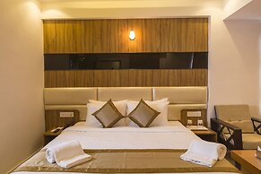 Grand Plaza Suites