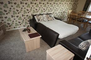 Elforma - Tudsbery House