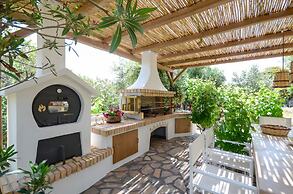 Villa Pari Manda