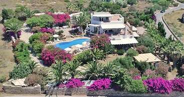 Villa Pari Manda