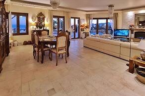 Villa Pari Manda