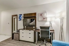 EST Hotel