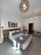 Deluxe Suites