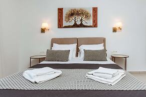 Deluxe Suites