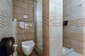Deluxe Suites