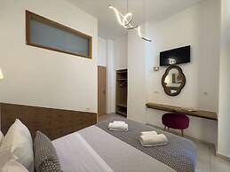 Deluxe Suites