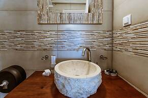 Deluxe Suites