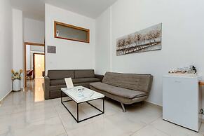 Deluxe Suites