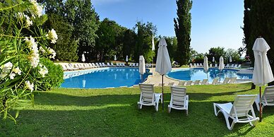 Hotel Dolphin