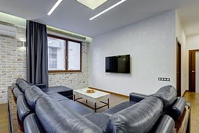 Smolny Park Suite