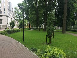 Smolny Park Suite