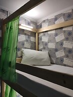 Hostel V Biblioteke