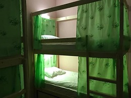 Hostel V Biblioteke
