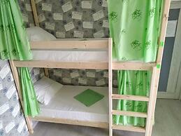 Hostel V Biblioteke