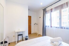 AYZ Javier Cabrini - Auto check-in property