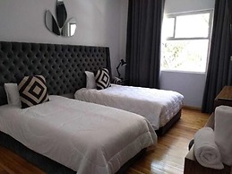 Suites Alcazar
