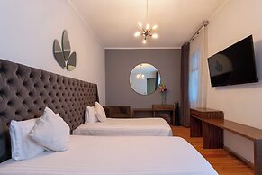 Suites Alcazar