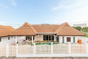 Fira Villa Huahin