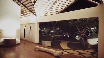 Villa Kalachuchi B&B