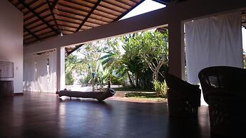 Villa Kalachuchi B&B