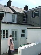 Pen Llyn Quarryman's Cottage