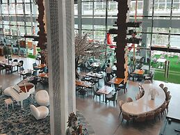 Canal Central Hotel