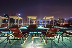 Canal Central Hotel