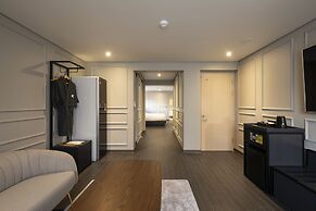 Yeonsan Hound Hotel