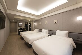 Yeonsan Hound Hotel