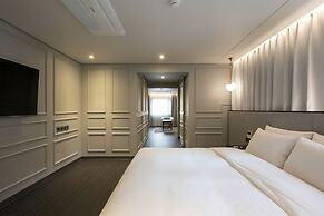 Yeonsan Hound Hotel
