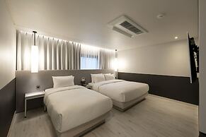 Yeonsan Hound Hotel