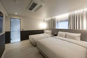 Yeonsan Hound Hotel