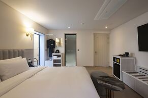 Yeonsan Hound Hotel