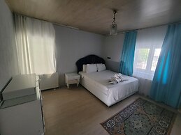 Ozturk Hotel