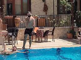 Ozturk Hotel