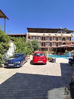 Ozturk Hotel