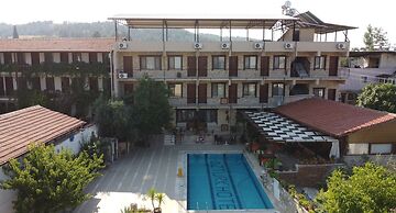 Ozturk Hotel