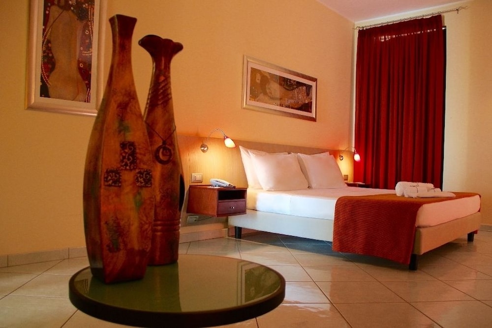 Meridian Hotel