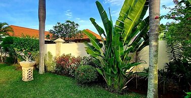 Bale Solah Lombok Holiday Resort