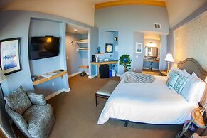 Blue Wave Inn
