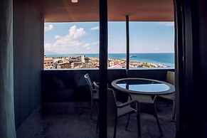 Life Point Hotel