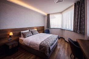 Life Point Hotel